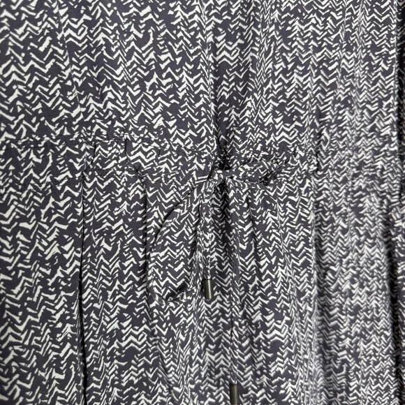 Lou & Grey Black White Print Long Sleeve Dress Size Small - Picture 6 of 6